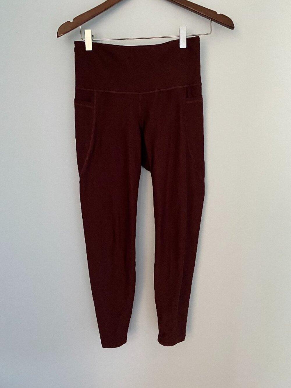 Old Navy Active Elevate (now called Powersoft) Go-Dry Legging 7/8 Length Medium